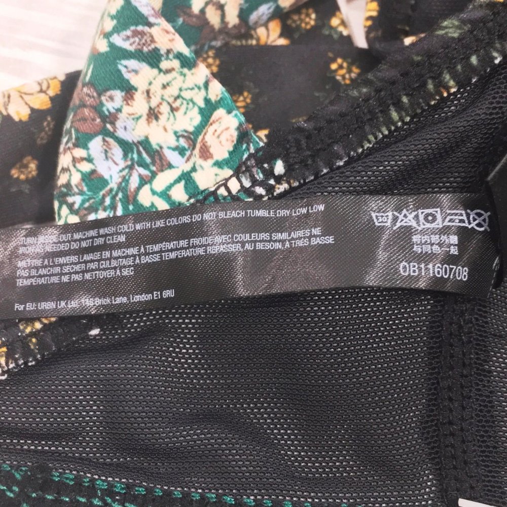 Free People Movement Printed Synergy Sport Crop Top - Picture 11 of 12